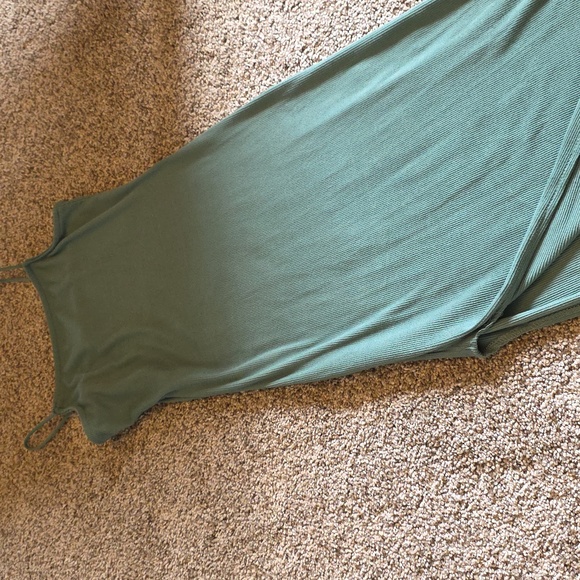 Rue 21 Lightweight Midi Dress - Picture 3 of 3